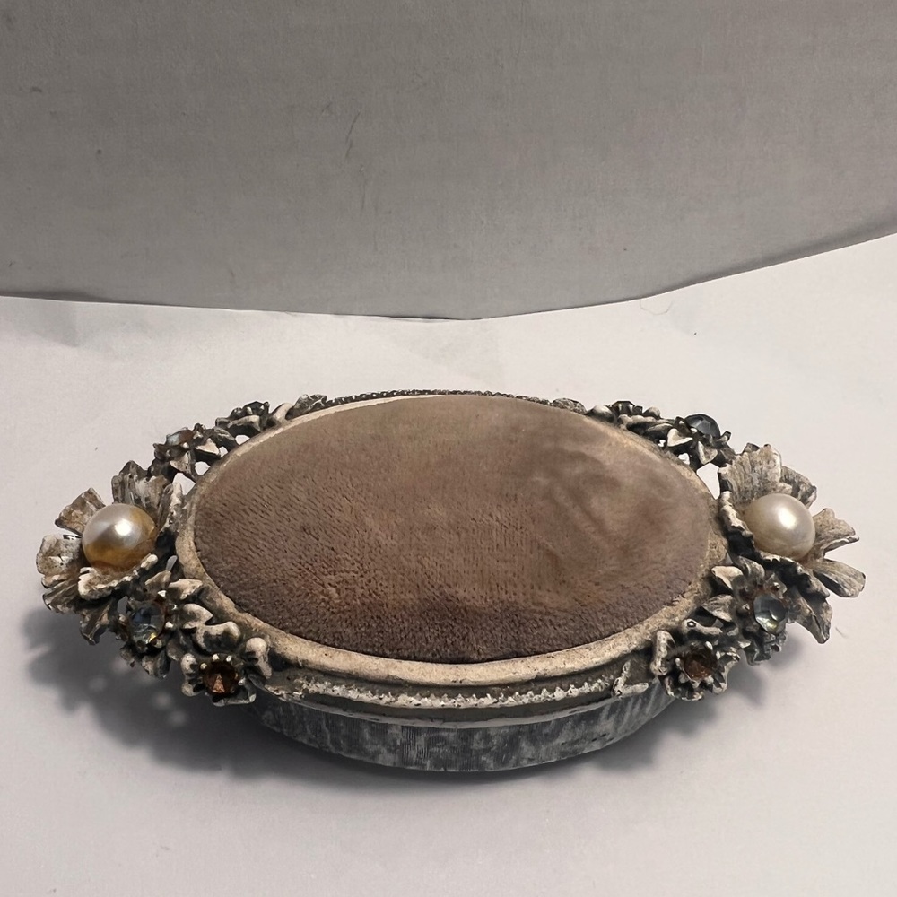 FLORENZA vintage pin cushion velvet pearl